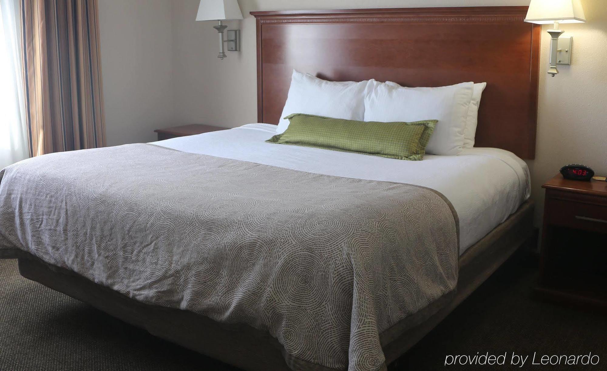 Candlewood Suites Fredericksburg By Ihg מראה חיצוני תמונה