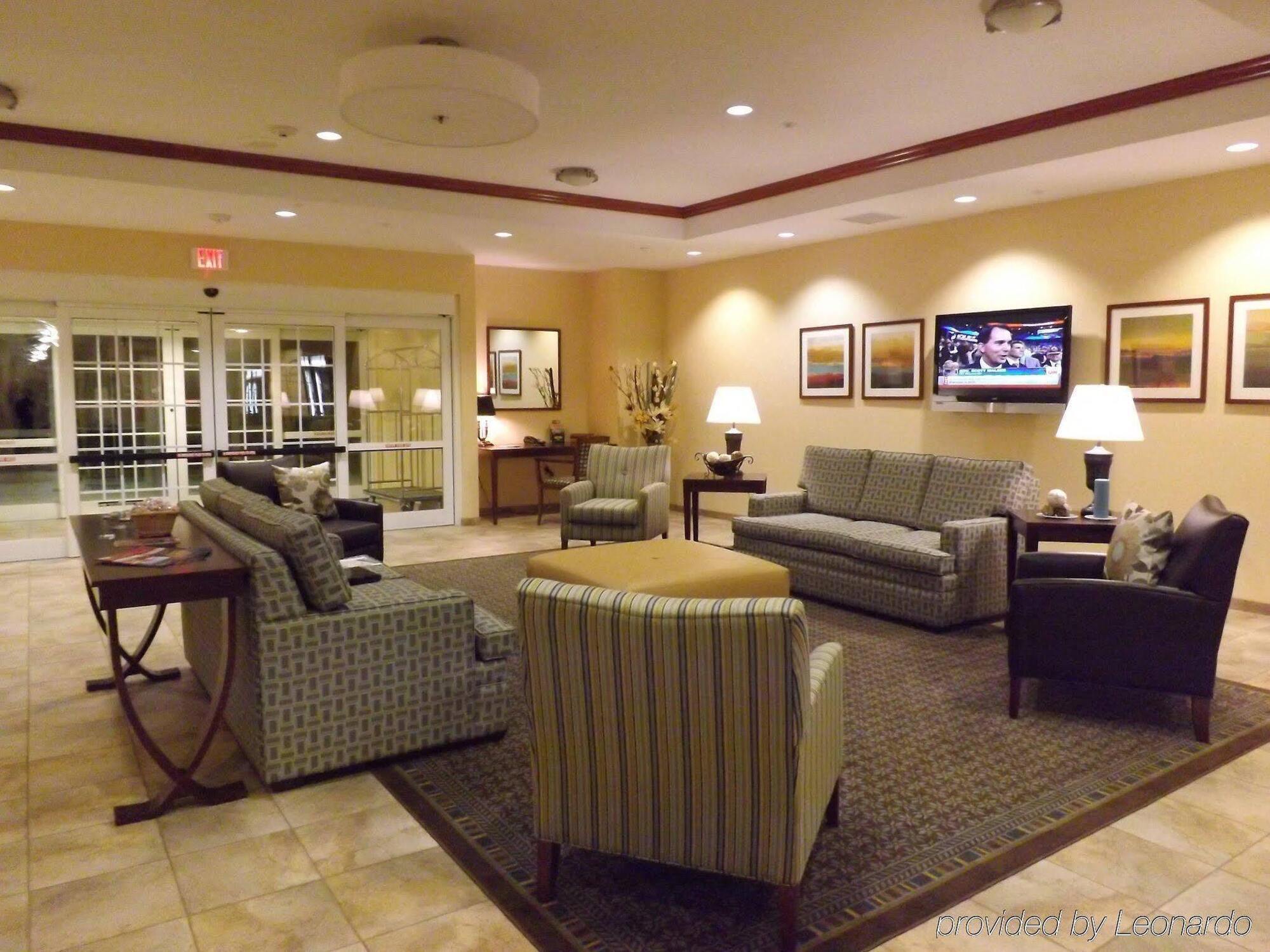 Candlewood Suites Fredericksburg, An Ihg Hotel מראה חיצוני תמונה